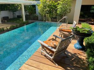 Whisper Oasis - Award-Winning Jacuzzi Pool Villa for 10 - 3BR, Daily Housekeeping