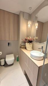 Towarowa Atlas Apartment, free parking, air-conditioning, self check-in 24h