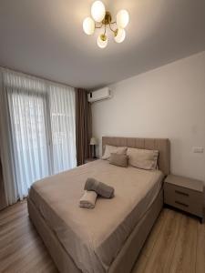 Aura Modern Apartment