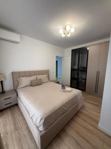 Aura Modern Apartment