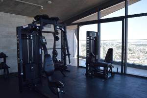 Modern 2BR Apartment Near Andares & Hospitals