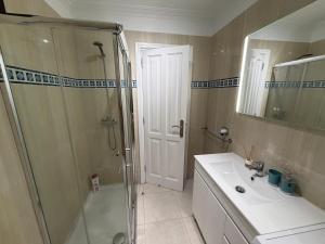 Seafront Modern Royal Garden Studio