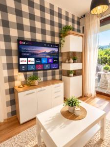 Apartament z ogródkiem i garażem