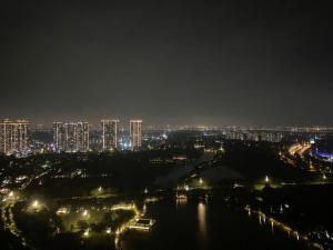Landmark Ecopark 1BR1WC apartment Swan Lake View