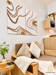 Minimalist Chic Condo near MOA-Shore3 Tower2