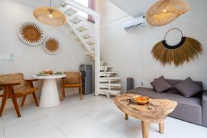 Boho Bliss 1BR Mezzanine Villa with Private Pool near Uluwatu -Bali