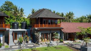 Rumah Gajah by Kubukubali