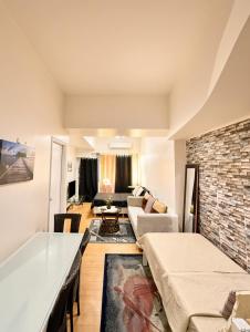 Metro Place Condo Staycation