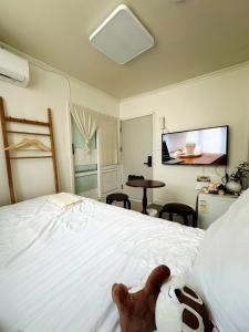 5 minutes by subway, fully equipped private room, Yeongdeungpo Times Square, Han River, Myeongdong, Hongdae 20 minutes, Kocheok Dome, KTX, Busan