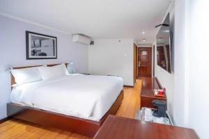 Radisson Bogota Metrotel
