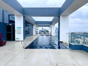 Escada Apartments