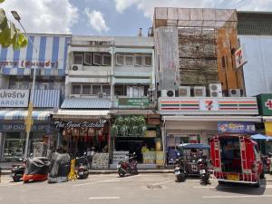 Basecamp Hostel