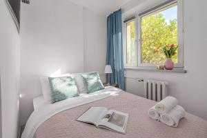 Lumina I 3-room Apart near PGE Narodowy I Balcony & Coffee Maker