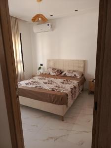 Beige Nest