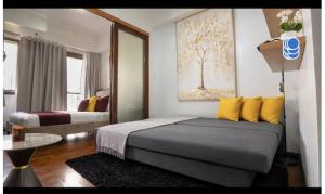 Boutique apartment in Mosaic Tower Fast Wifi with Stunning Skyline View