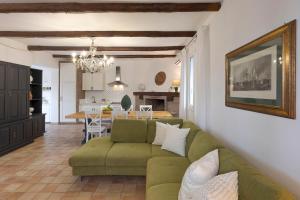 Al Qantarah Home
