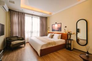 Service Apartment