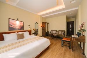 Service Apartment