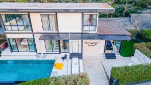Emery Aqua Haven Villa