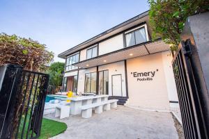 Emery Aqua Haven Villa