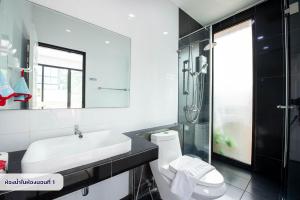 Avery Lush Escape Villa
