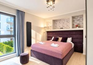 Sunny Breeze Apartment next to the beach by TriApart