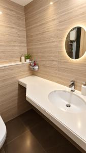 The Aurelia Residence Refined 2BHK Luxury Stay