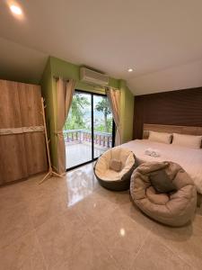 House 11 Patong Beach 4BR