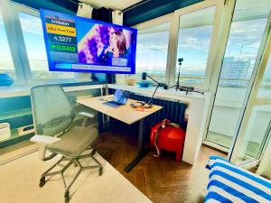 Super Apartament SAWA 2 Metro WiFi 1GBs TV70 Netflix HBO AppleTV