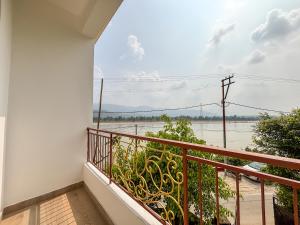 The Neeraj Ganga Rajmahal Wellness With Ganga View