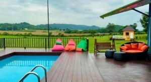 Mid-Mountain Home