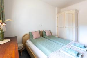 Cosy 2-bedroom apartment near the ski road Bansko