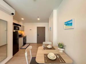 New 1 BR Condo with Amazing Seaview (BW287)
