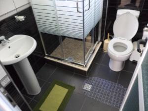 Triple Room with Balcony and Sea View room in Castle Hotel