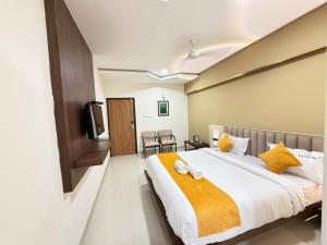 Ease By Elegant Residency