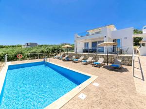 Costa Maris Villa