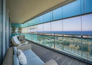 Luxury Apartment With Sea View!