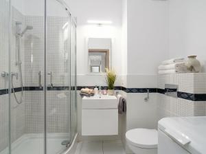 Urban Chic - Great Location - One Bedroom Apartment - Kolejowa