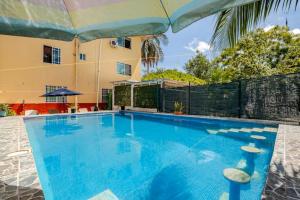 Caribbean apartment in private area
