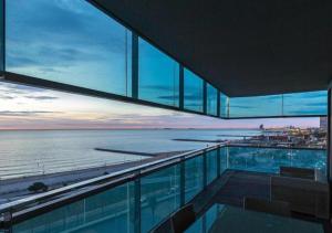 Luxury Apartment With Sea View!