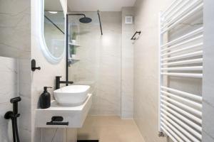 Obsidian | 3BDR | Calea Victoriei