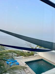 Modern Seaview 4BR Villa with Private Pool and Deck