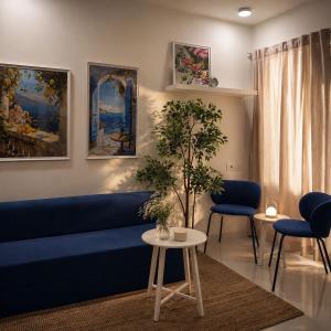 Staynatic Service Apartments & Villas