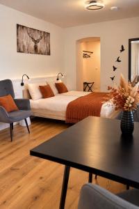 Studio Cervus with Guestpass