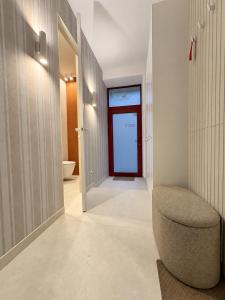UpperStreet Apartment 1 with private parking
