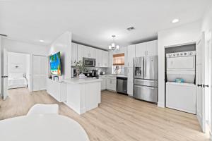 Modern 2BR Home - Central Miami - 10 Min to Airport