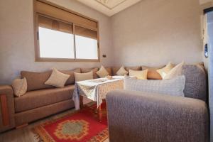 Amouage Anza - Sea View Apartments