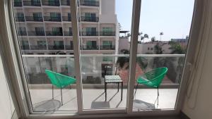1BR Apartment with Pool and Sunset Views