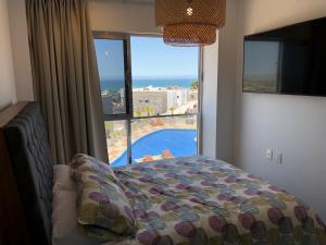 Amazing Views, Sunset Balcony & 2 Pools