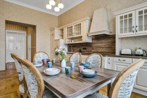 Spacious 3BDR first line River View